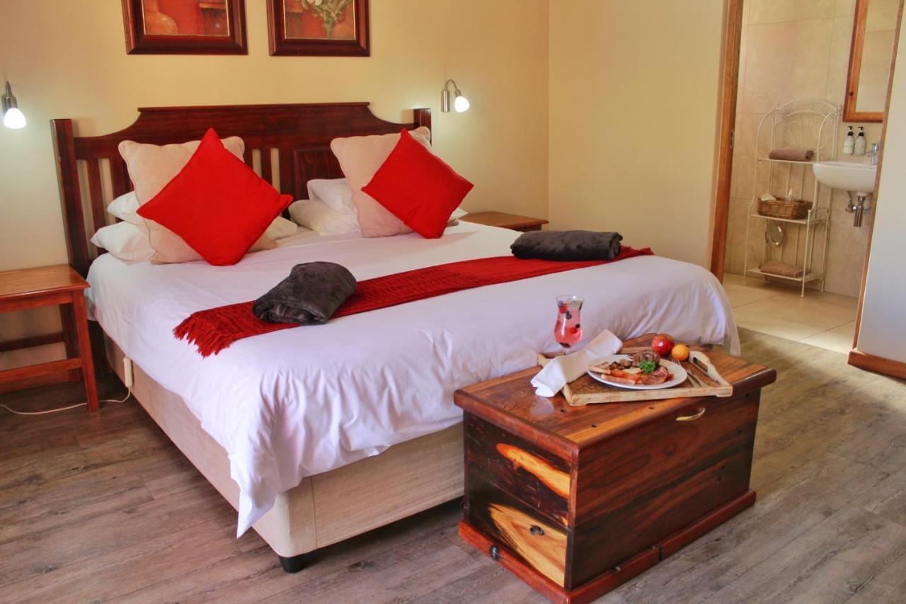 17 On Bird Guest House Б’юфорт-Вест Екстер'єр фото