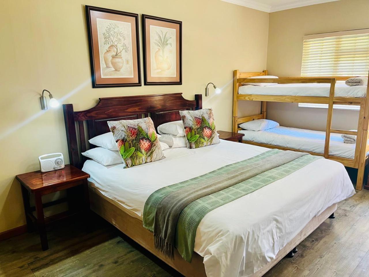 17 On Bird Guest House Б’юфорт-Вест Екстер'єр фото