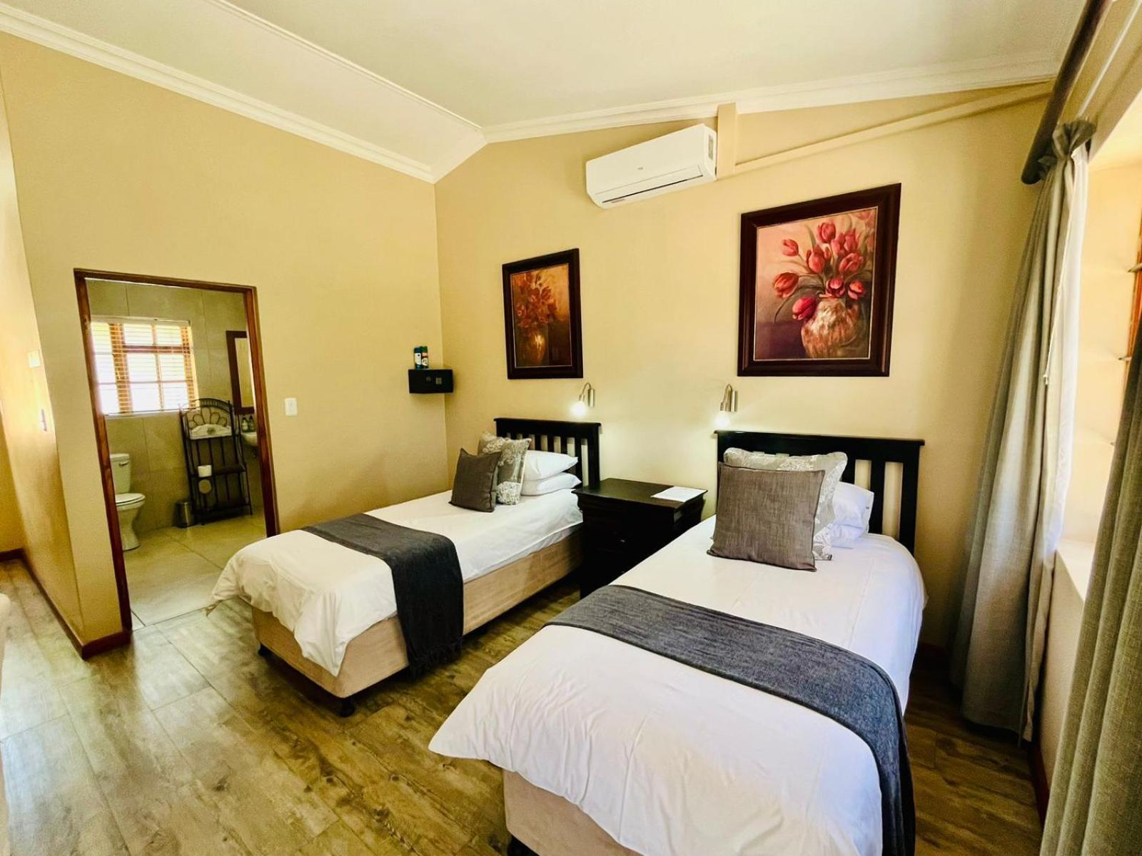 17 On Bird Guest House Б’юфорт-Вест Екстер'єр фото